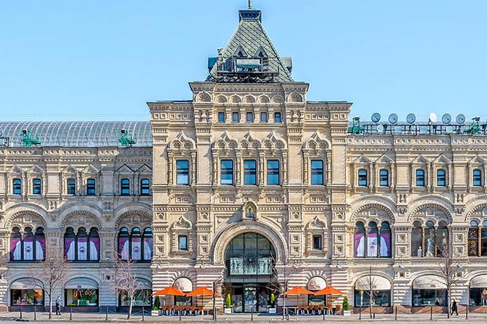 Как читать историю города через архитектуру